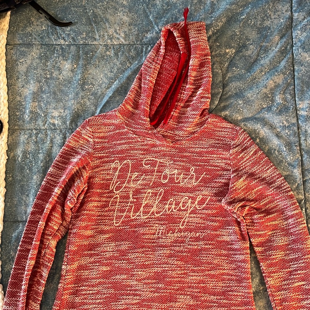 De Tour Village hoodie